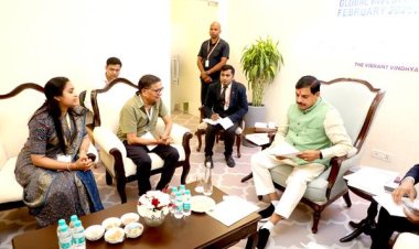 मुख्यमंत्री डॉ. यादव ने उद्योगपतियों से की रीवा आरआईसी में वन-टू-वन चर्चा
