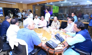 Chief Minister Mohan Charan Majhi at SRC Office at early morning, taking stock of situation after landfall