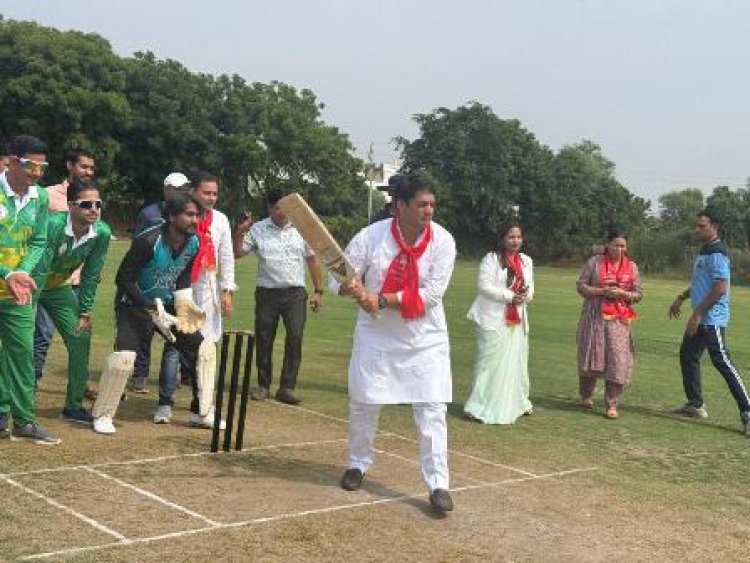 सामाजिक न्याय एवं अधिकारिता मंत्री ने किया नर्सिंग ऑफिसर एवं पैरामेडिकल पंचम कोरोना वॉरियर्स स्मृति क्रिकेट प्रतियोगिता का उद्घाटन
