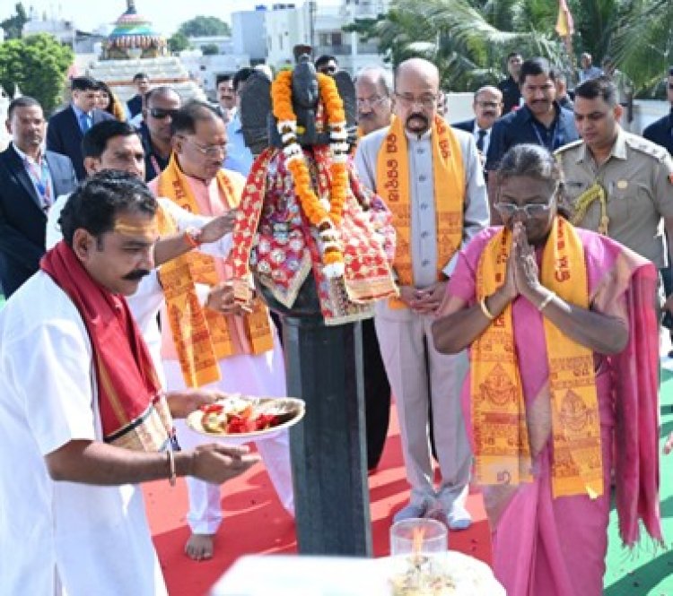 राष्ट्रपति मुर्मु एवं राज्यपाल डेका ने महाप्रभु जगन्नाथ भगवान के किए दर्शन