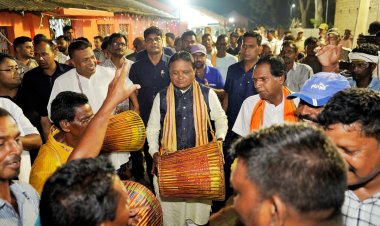 ଜନ୍ମମାଟିରେ  କାଳୀ ପୂଜା ଓ ଦୀପାବଳି ପାଳିଲେ ମୁଖ୍ୟମନ୍ତ୍ରୀ