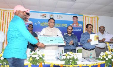 मत्स्य उत्पादन के लक्ष्यों को पूरा करने के लिये योजनाओं का व्यापक प्रचार-प्रसार किया जाये : राज्य मंत्री पवार