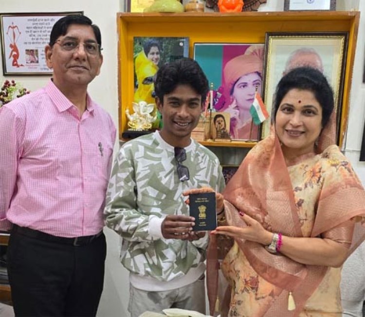 राज्यमंत्री गौर ने आवश्यक दस्तावेज सौप सिद्धम को किया जापान रवाना