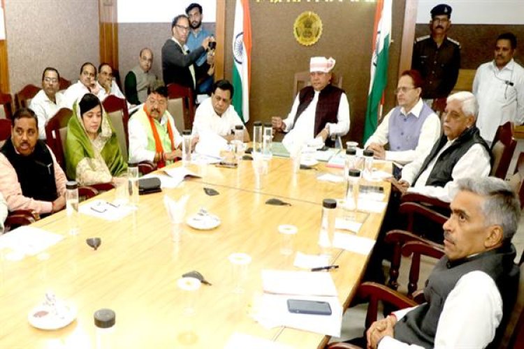 प्रदेश की विधानसभा अगले मानसून सत्र तक होगी पेपरलेस