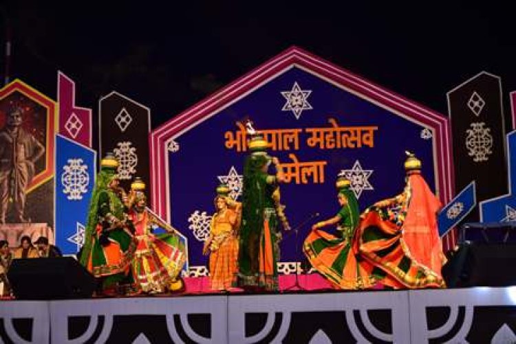 घूमर, कालबेलिया, चारी चकरी जैसे राजस्थानी लोक नृत्यों की प्रस्तुति ने बटोरी तालियां
