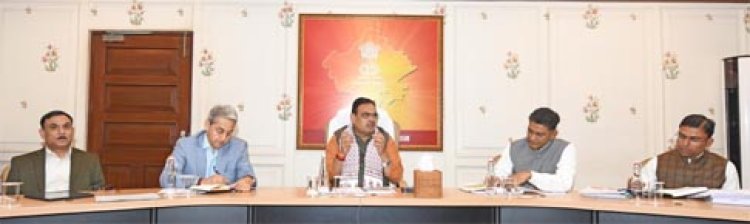 राज्य की अर्थव्यवस्था को सुदृढ़ करने में खनन की महत्वपूर्ण भूमिका, लक्ष्य निर्धारित कर अधिकारी करें काम: CM भजनलाल शर्मा