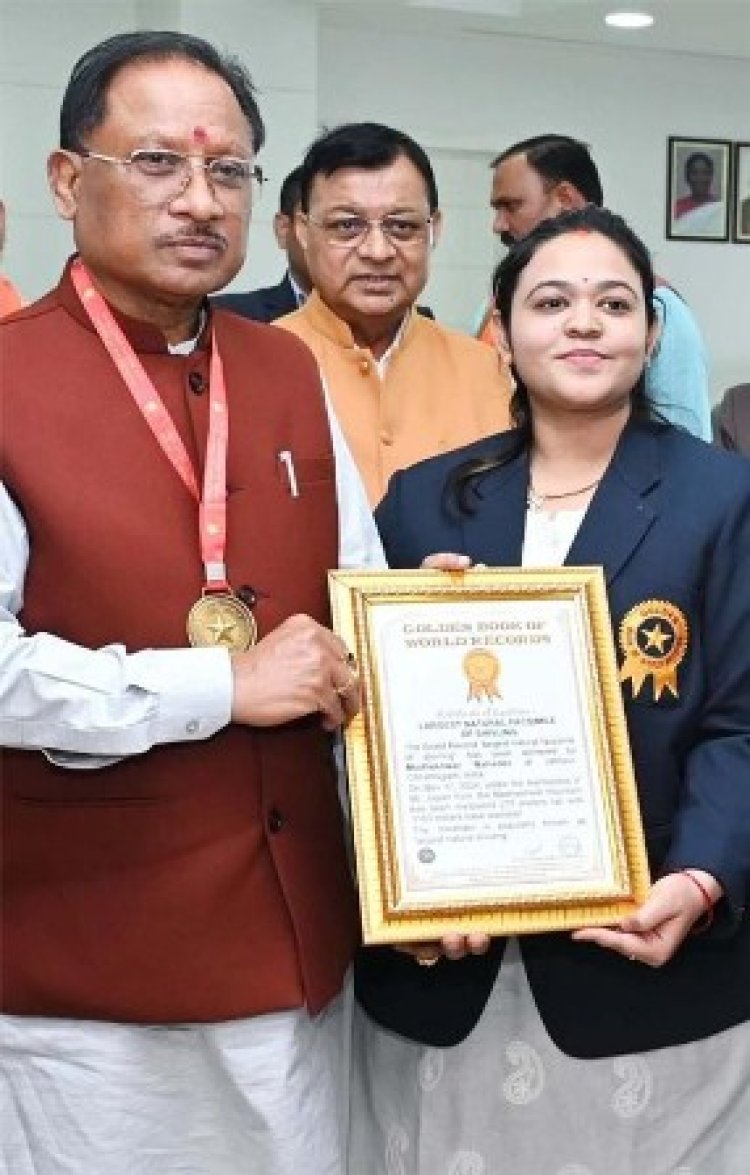 मधेश्वर पहाड़ को मिला शिवलिंग की विश्व की सबसे बड़ी प्राकृतिक प्रतिकृति शिवलिंग होने का गौरव, प्रदेश के पर्यटन को मिली नई पहचान