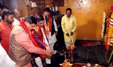 मुख्‍यमंत्री डॉ. यादव ने चामुण्डा धाम में की पूजा अर्चना