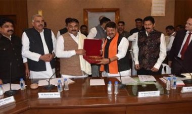 अवैध हथियारों और गोला-बारूद के निर्माण विक्रय परिवहन एवं उपयोग को नियंत्रित करने उच्च स्तरीय समिति गठित