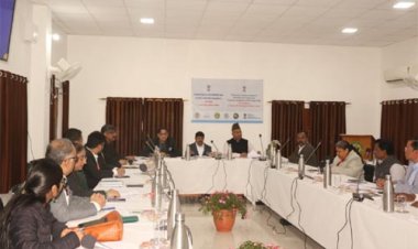 संसद की संचार और सूचना प्रौद्योगिकी स्थाई समिति ने बांधवगढ़ टाइगर रिजर्व का किया दौरा