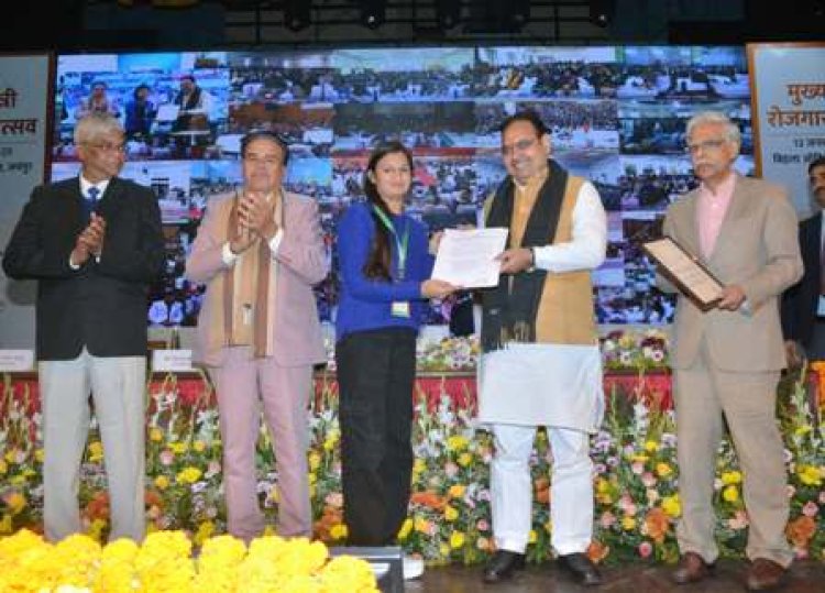 पूर्ववर्ती सरकार की निष्क्रियता से बढ़ा वैकेंसी बैकलॉग, समयबद्ध भर्ती परीक्षाओं का आयोजन हमारी प्रमुख प्राथमिकता: मुख्यमंत्री भजनलाल शर्मा