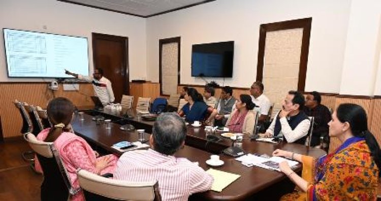 उपमुख्यमंत्री दिया कुमारी के समक्ष पर्यटक मोबाइल ऐप तैयार करने और विरासत म्यूजियम बनाने के लिए दिया गया प्रस्तुतिकरण