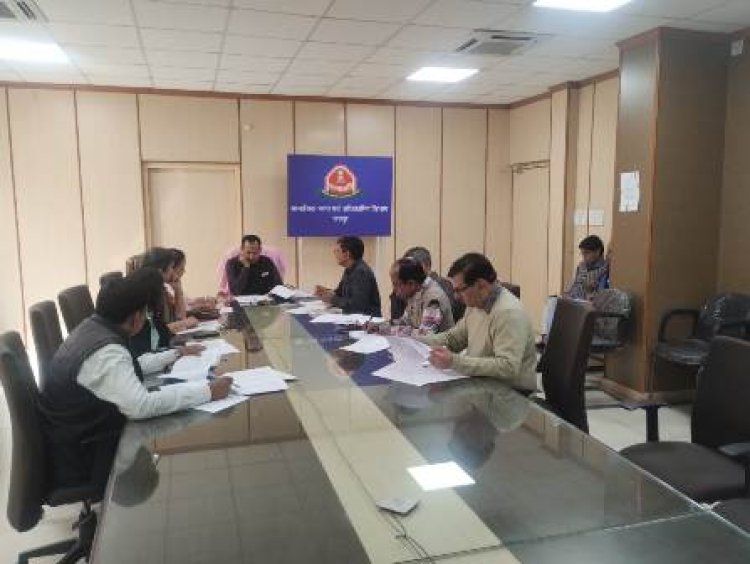 निदेशक ने ली बजट घोषणाओं की समीक्षा बैठक, घोषणाओं को तय समयावधि में क्रियान्वित करने के दिए निर्देश