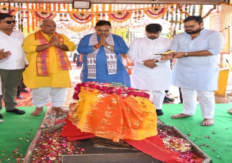 सीएम भजनलाल ने पूंछरी का लौठा में श्रीनाथ जी के किए दर्शन, प्रदेशवासियों की सुख-समृद्धि की कामना की