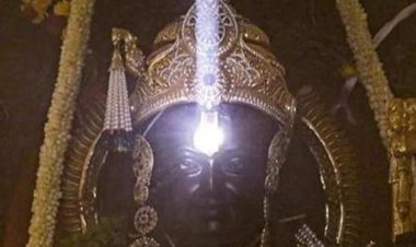 रामलला के ललाट पर सूर्य की किरणों ने किया तिलक, चार मिनट तक लाखों श्रद्धालुओं ने देखा यह अद्भुत नजारा