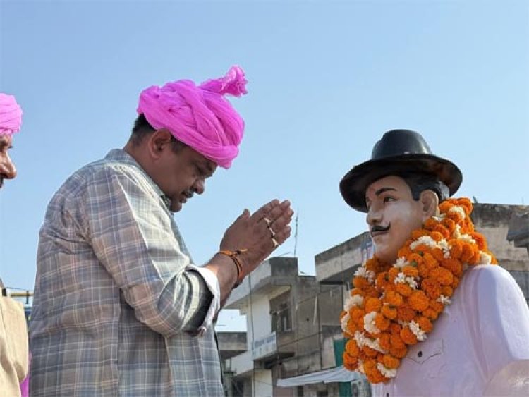 वन राज्यमंत्री ने वैशाखी के पावन पर्व पर शहीद भगत सिंह की प्रतिमा पर माल्यार्पण कर किया नमन