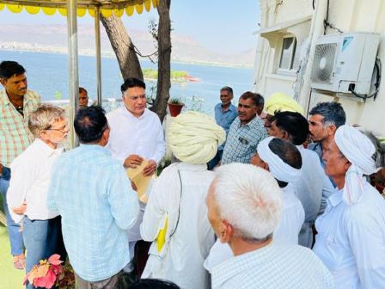 जल संसाधन मंत्री सुरेश सिंह रावत ने अजमेर सर्किट हाउस में जन सुनवाई कर आमजन को दी राहत