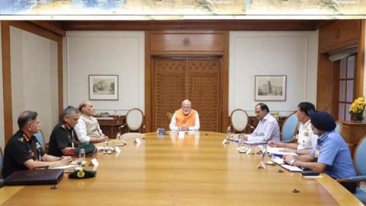 पीएम मोदी ने सेना को दी खुली छूट, सेना जब, जैसा, जहां जो करना चाहे करे