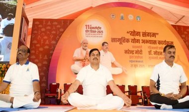योग का अर्थ है जोड़ना और मैं से हम की यात्रा ही योग का आधार है: प्रधानमंत्री मोदी