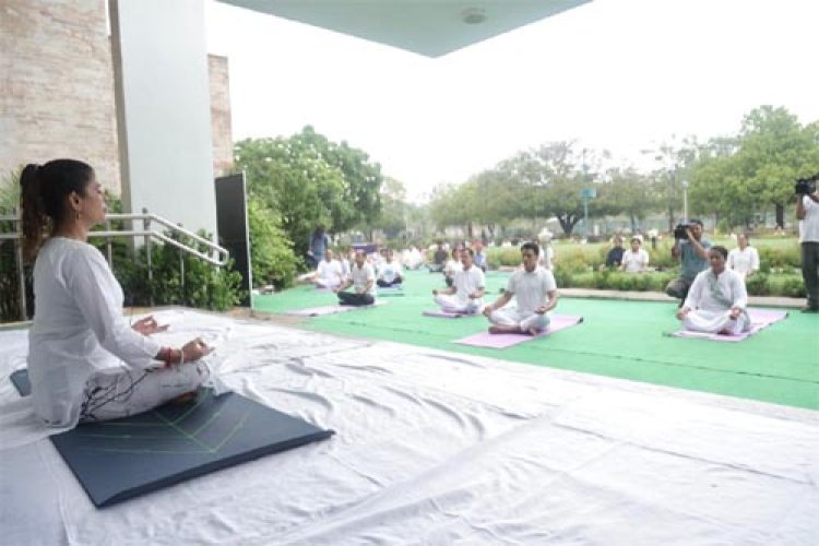 11वां अंतर्राष्ट्रीय योग दिवस- योग केवल व्यायाम नहीं,स्वस्थ जीवन जीने की एक कला