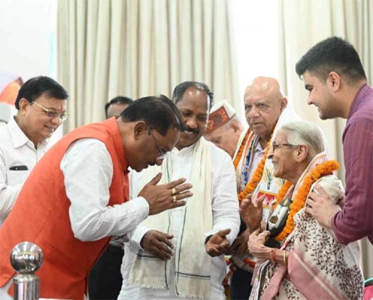 लोकतंत्र सेनानियों का संघर्ष हम सबके लिए प्रेरणास्रोत: मुख्यमंत्री विष्णु देव साय