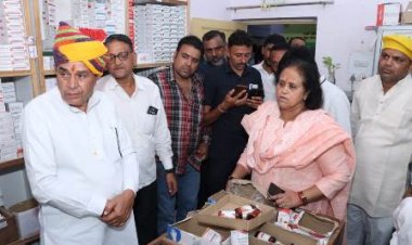 संसदीय कार्य मंत्री ने जोधपुर के कुड़ी भगतासनी सामुदायिक स्वास्थ्य केंद्र का औचक निरीक्षण किया