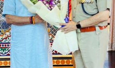 विधान सभा अध्‍यक्ष से पुलिस महानिदेशक की मुलाकात
