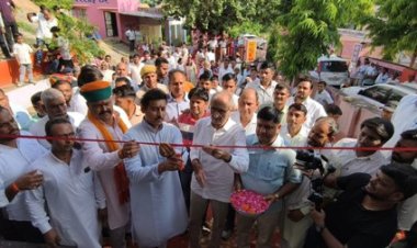 केबिनेट मंत्री कर्नल राज्यवर्धन सिंह राठौड ने रानीवाला विद्यालय में सांसद कोष से निर्मित हॉल का किया लोकार्पण