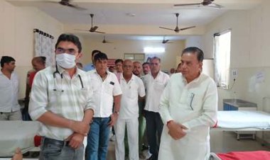 संसदीय कार्य मंत्री ने सालावास उप जिला अस्पताल का किया औचक निरीक्षण