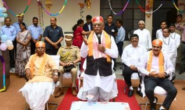 राज्यपाल कार्यकाल का एक वर्ष -आमजन व लाभार्थियों से किया संवाद -चिकित्सा शिविर का किया अवलोकन