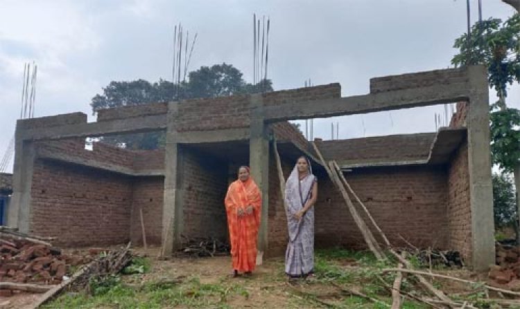 पीएम आवास: सूरजपुर में बन रहे हैं बड़े और सुविधाजनक आवास
