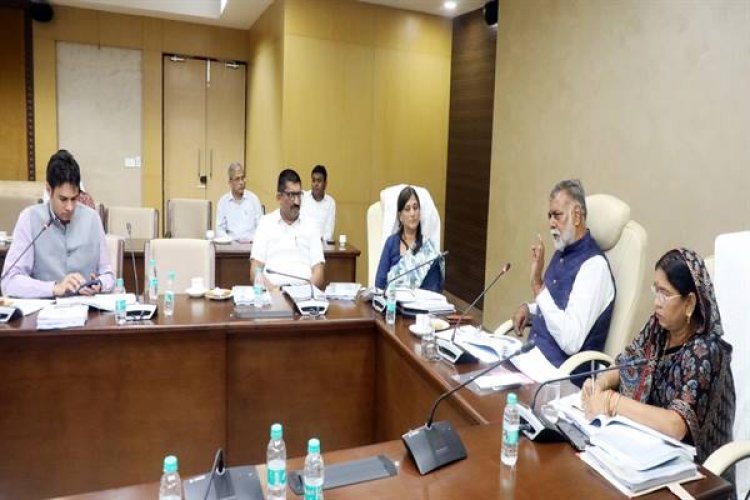 जल, भूमि संरक्षण के लिये ठोस प्रयास आवश्यक : मंत्री पटेल