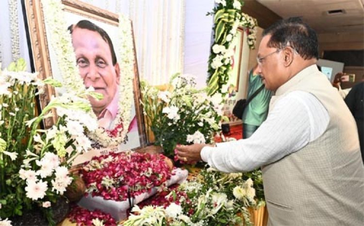 सभी को हँसाने वाला कवि हमें रुलाकर चला गया: मुख्यमंत्री साय