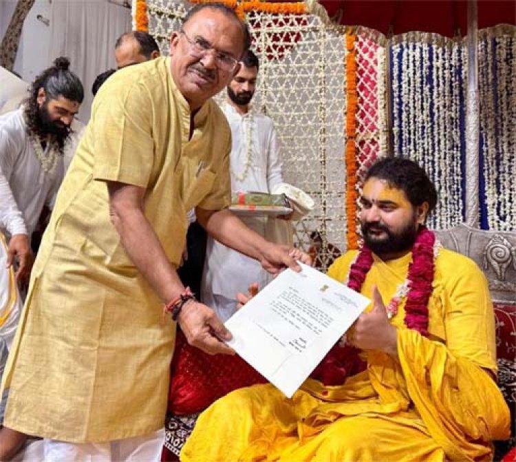 देवनानी निम्बार्क तीर्थ पहुँचे, देवनानी ने पीठाधीश्वर श्यामशरण देवाचार्य जी का किया अभिनन्दन