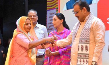 मुख्यमंत्री ने प्रदेशभर में 1 लाख 21 हजार आंगनबाड़ी बहनों को राखी उपहार स्वरूप 501-501 रुपये किए डीबीटी के माध्यम से हस्तांतरित