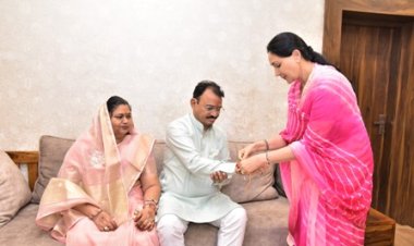 रक्षाबंधन पर दिया कुमारी ने डॉ. प्रेमचंद बैरवा को बांधी राखी