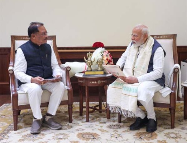 बस्तर में शांति के बाद विकास का नया चरण : ‘बस्तर रोडमैप 2.0’ पर प्रधानमंत्री नरेंद्र मोदी जी से चर्चा