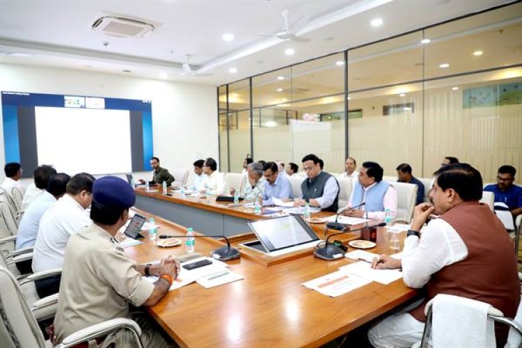 जतारा में तिरंगा यात्रा: मदन सागर तालाब में नौका विहार द्वारा उत्सव