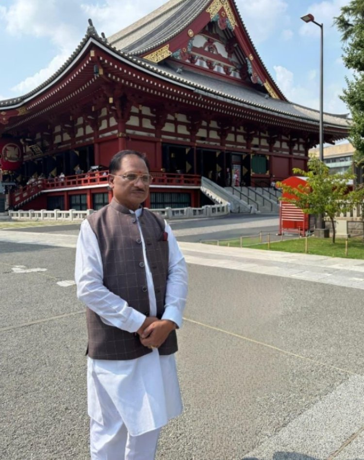 मुख्यमंत्री साय ने जापान पहुंचने के बाद सबसे पहले टोक्यो स्थित ऐतिहासिक असाकुसा मंदिर में की पूजा-अर्चना