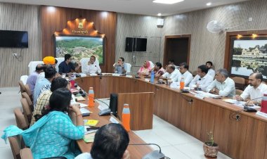 प्रभारी मंत्री ने अतिवृष्टि प्रभावितों को त्वरित राहत देने के दिए निर्देश, किसानों की गिरदावरी शीघ्र करने पर दिया जोर