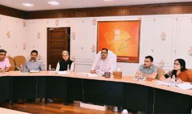 राज्य में रेलवे सुविधाओं का हो रहा निरंतर विस्तार, अधिकारी केन्द्र के साथ निरंतर समन्वय कर रेलवे परियोजनाओं को करें समय से पूरा: मुख्यमंत्री भजनलाल शर्मा