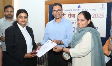 यूडीएच के प्रिंसीपल सेक्रेट्री ने जवाहर सर्किल में शहरी सेवा शिविर का निरीक्षण कर आमजन से फीडबैक लिया, आवश्यक दिशा- निर्देश दिए