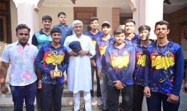 केन्द्रीय मंत्री गजेन्द्र सिंह शेखावत ने अंडर-19 RCA चौंपियन जोधपुर टीम को दी बधाई