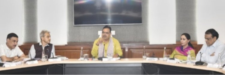 सीएम भजनलाल ने सार्वजनिक निर्माण विभाग की समीक्षा बैठक ली, दिए कड़े निर्देश