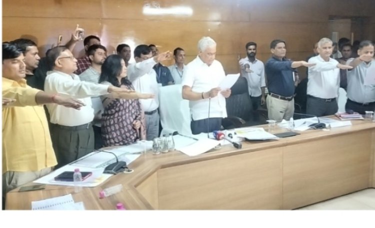 अधिकारी प्लानिंग के साथ तय समयावधि में विभागीय घोषणाओं को धरातल पर उतारें: डॉ. किरोडी लाल