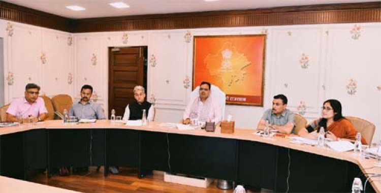 राज्य में रेलवे सुविधाओं का हो रहा निरंतर विस्तार, अधिकारी केन्द्र के साथ निरंतर समन्वय कर रेलवे परियोजनाओं को करें समय से पूरा: मुख्यमंत्री भजनलाल शर्मा