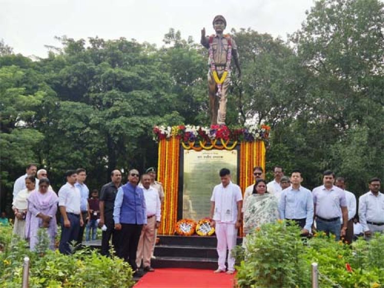 वनमंत्री कश्यप ने राष्ट्रीय वन शहीद दिवस के अवसर पर वन शहीदों को दी श्रद्धांजलि