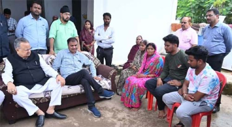विधानसभा अध्यक्ष ने बजरंगपुर-नवागांव प्रकरण में पीड़ित परिवारों से की मुलाकात