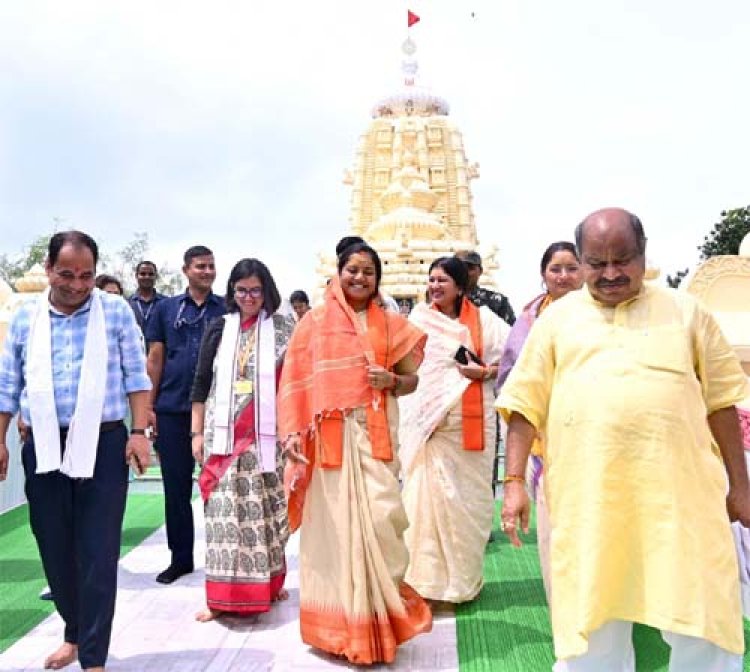 केंद्रीय मंत्री अन्नपूर्णा देवी ने रायपुर में भगवान जगन्नाथ का किया दर्शन