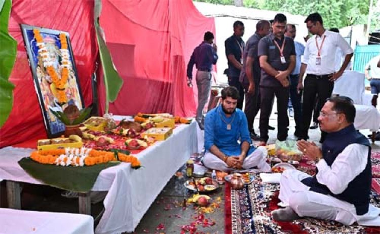 श्रम की सार्थकता और सृजन की भावना को समाज में प्रतिष्ठित करने का श्रेय भगवान विश्वकर्मा को: मुख्यमंत्री विष्णु देव साय